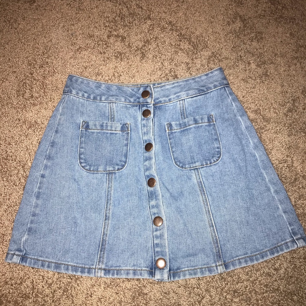 Brandy Melville skirt